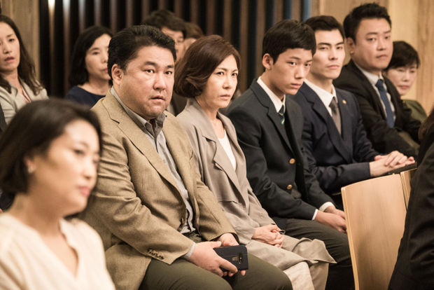 씨네마진국] 내 아들은 아닐 거라고?…영화 '니 부모 얼굴이 보고 싶다'