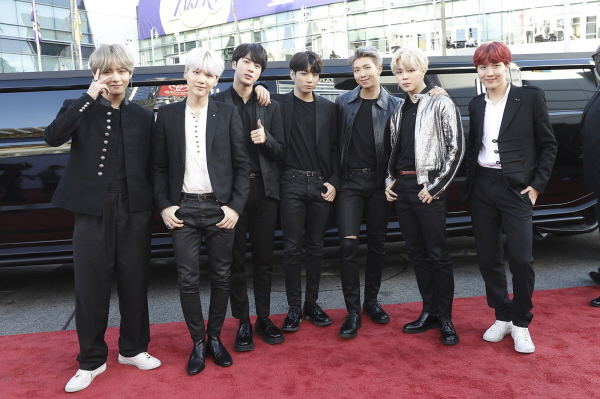 Bts 17 Amas レッドカーペットに出席 韓国ニュース